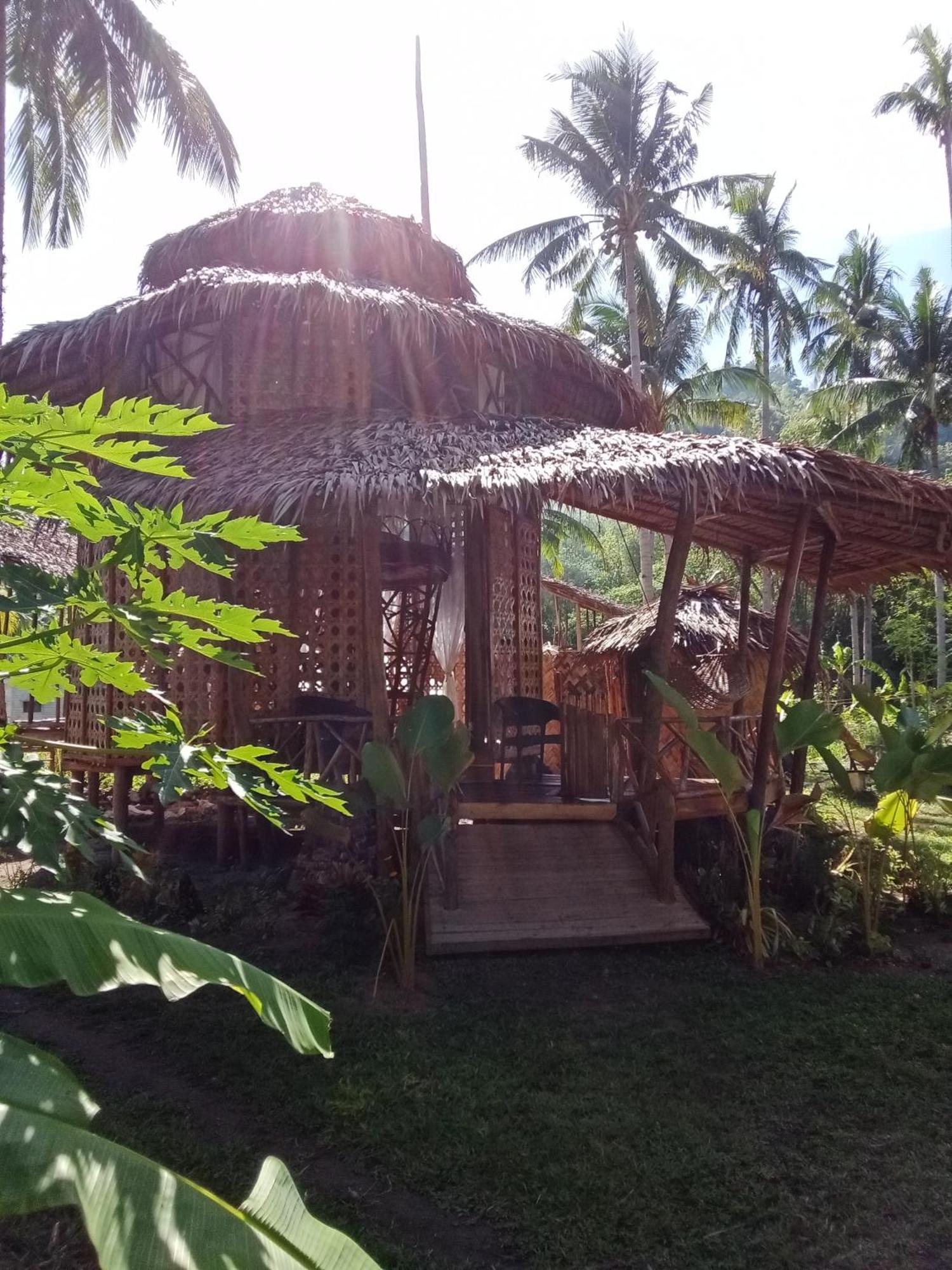 Inn John Beachfront Eco And Restaurant *