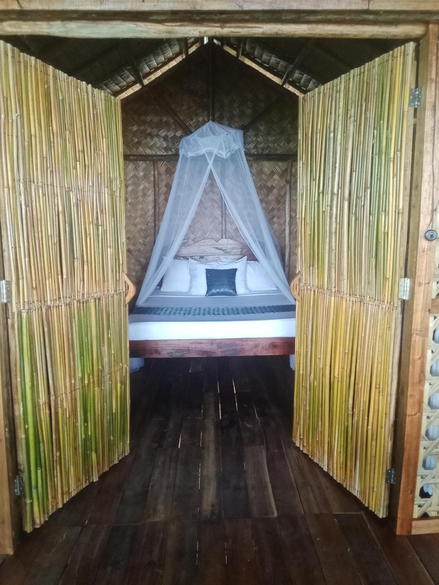 Inn John Beachfront Eco And Restaurant San Vicente (Palawan)