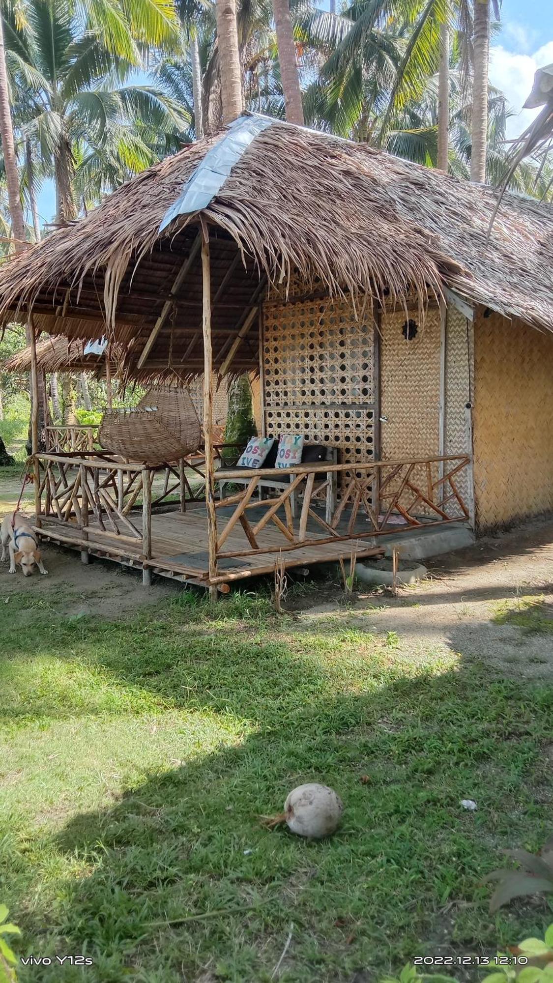 John Beachfront Eco And Restaurant Inn *
