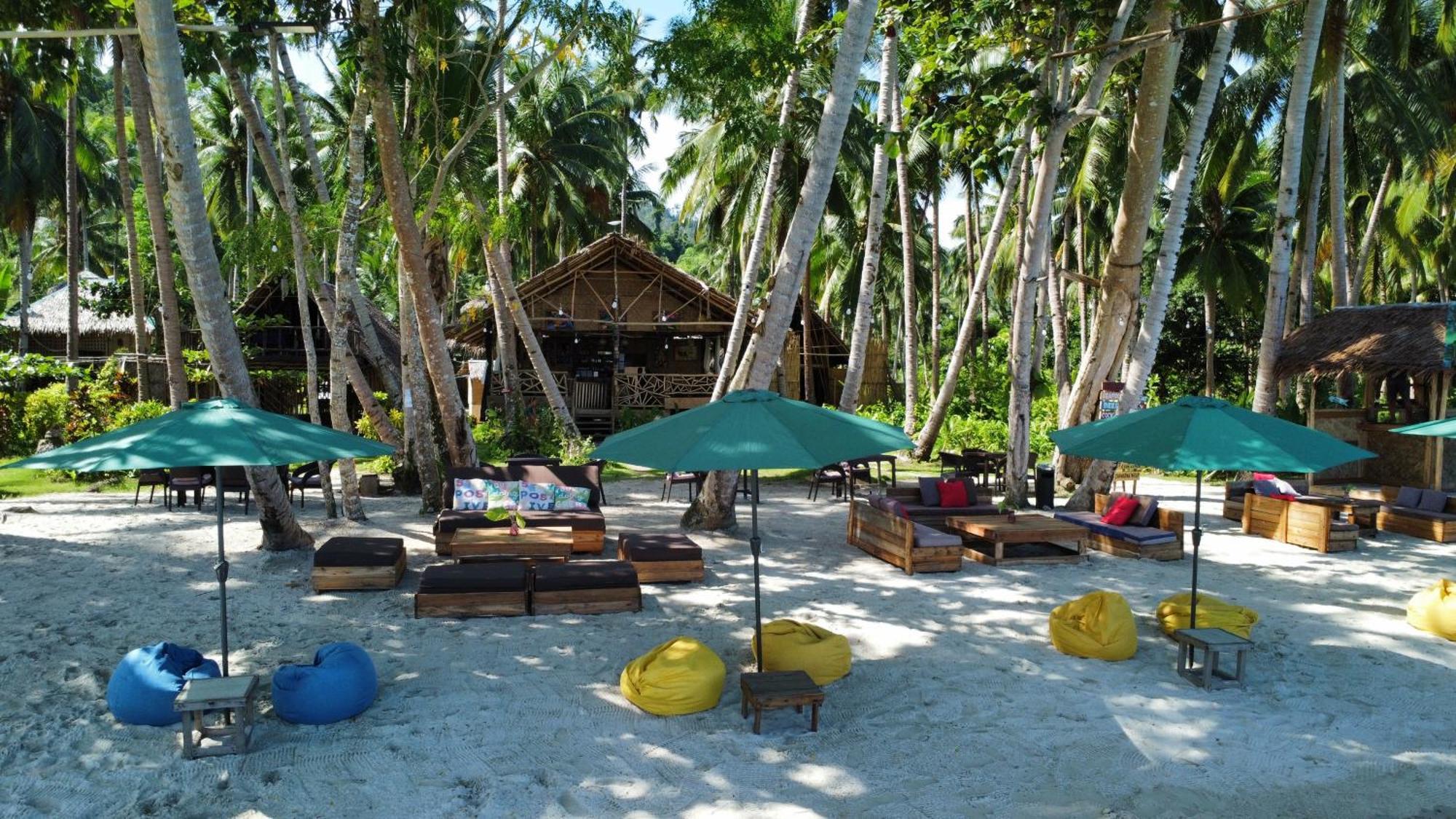 Inn John Beachfront Eco And Restaurant *