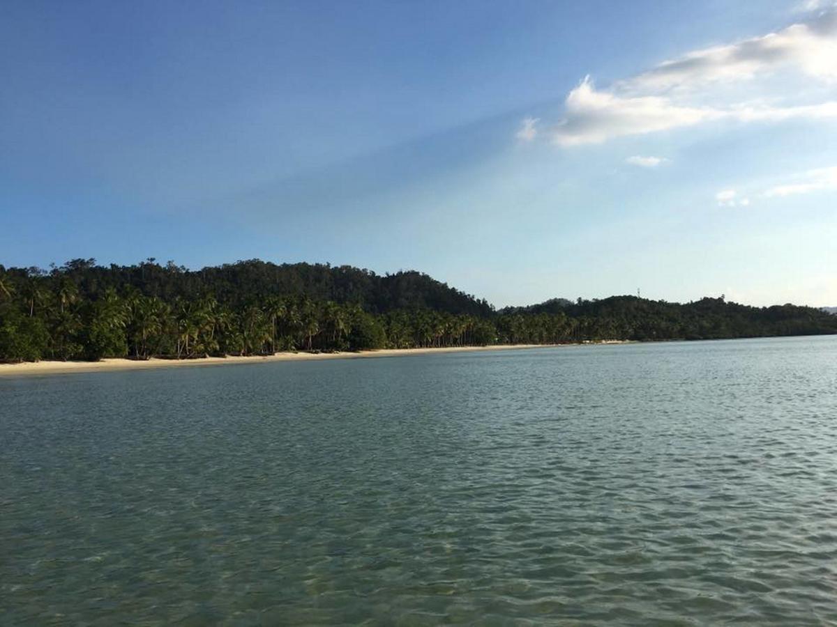John Beachfront Eco And Restaurant Inn