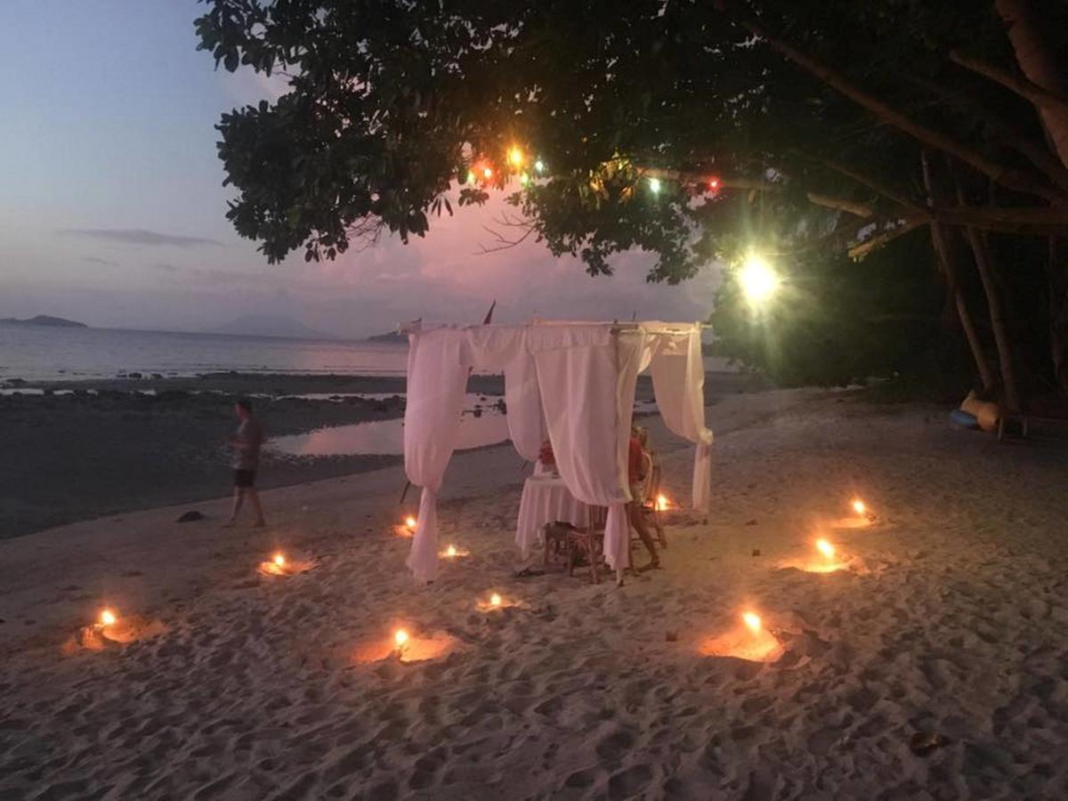 John Beachfront Eco And Restaurant