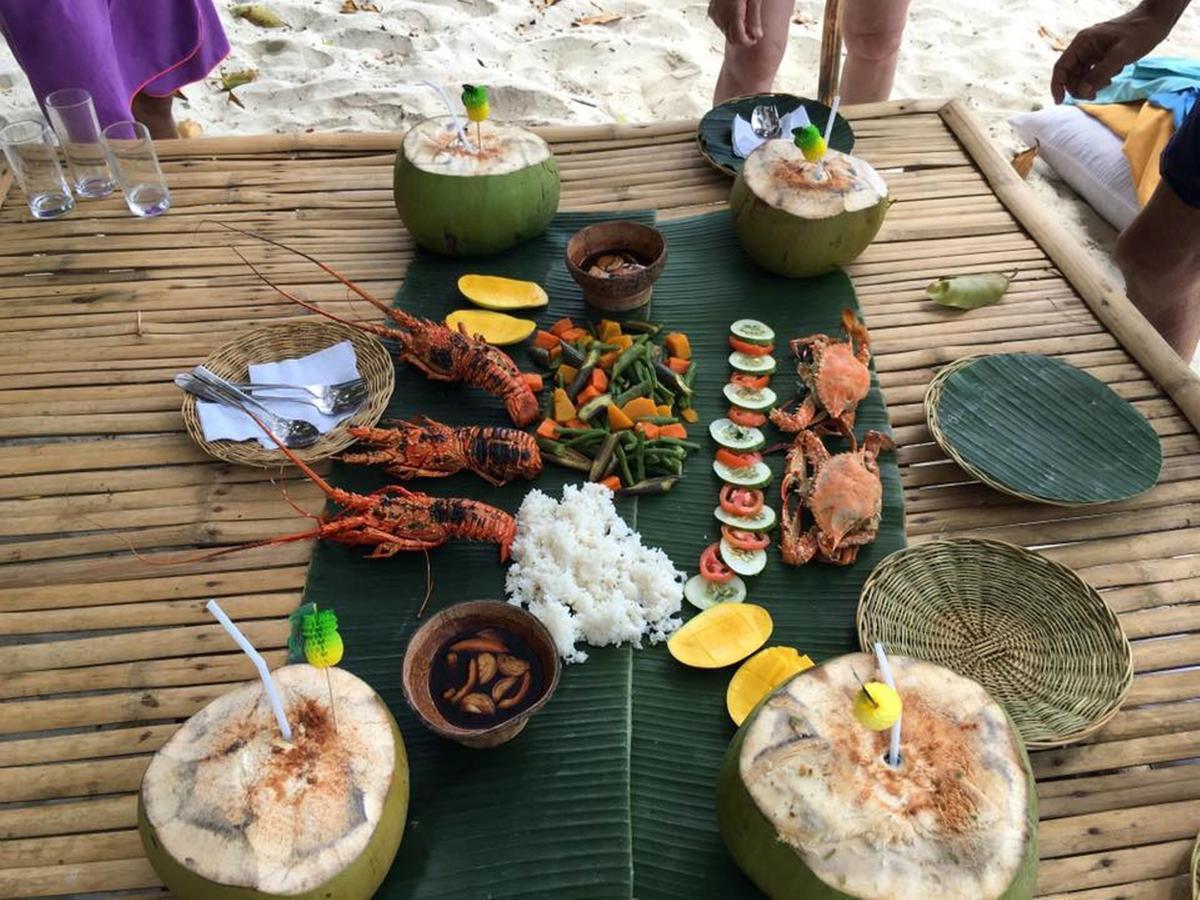 John Beachfront Eco And Restaurant Inn